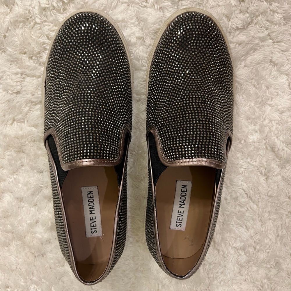 Black studs casual but chic. Comfortable